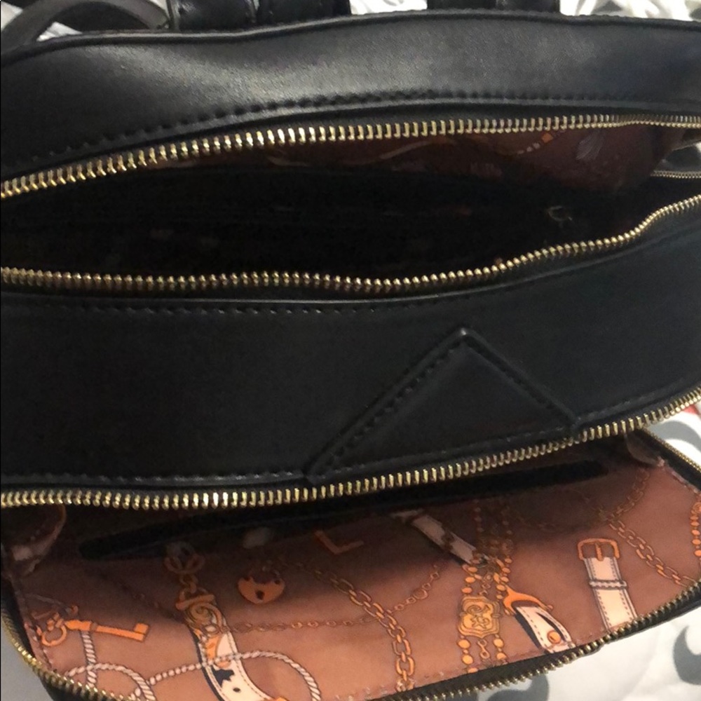 Back pack purse - Picture 5 of 5